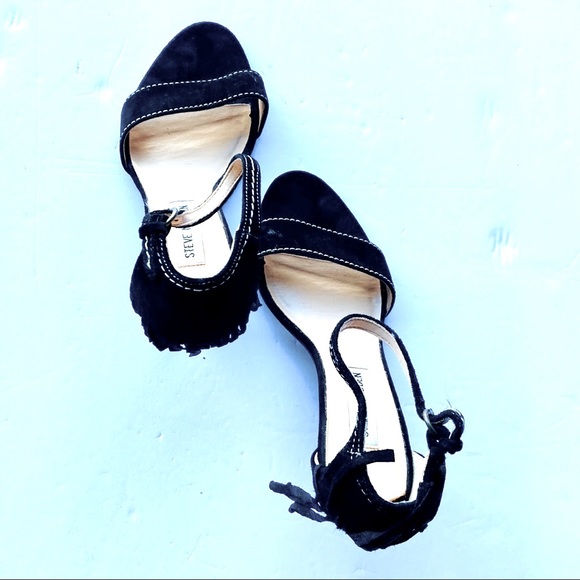 Steve Madden Black Suede Fringe Pumps Size 6 1/2 - Picture 2 of 11